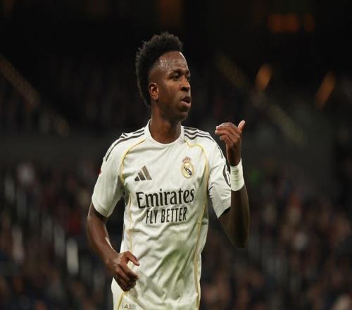 進(jìn)球荒持續，維尼修斯遭噓聲阿隆索力挺：“他仍是關(guān)鍵先生”