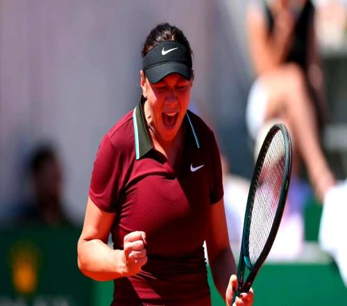 再握高端紀錄，阿尼西莫娃年終有戲