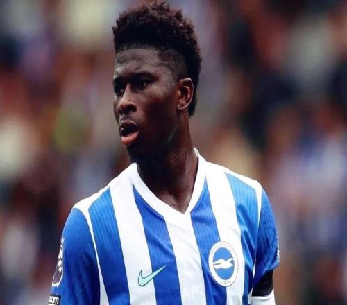 羅馬諾：巴萊巴渴望加盟曼聯(lián)已不是什么秘密利茲聯(lián)主帥：我們清楚對陣曼聯(lián)的比賽對球迷來(lái)說(shuō)意味著(zhù)什么