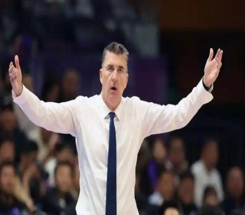 正式確定！中國男籃教練重返CBA，成為新疆隊(duì)主帥，沖擊前四