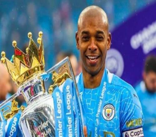 40歲費(fèi)爾南迪尼奧宣布退役，曾以4000萬(wàn)歐元的身價(jià)加盟曼城