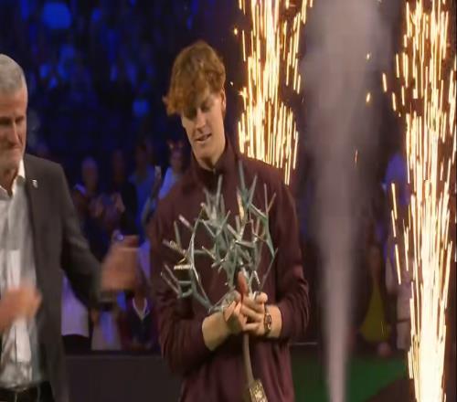 辛納巴黎奪冠創(chuàng)兩項(xiàng)了不起成就，意大利人在都靈如何能保住球王