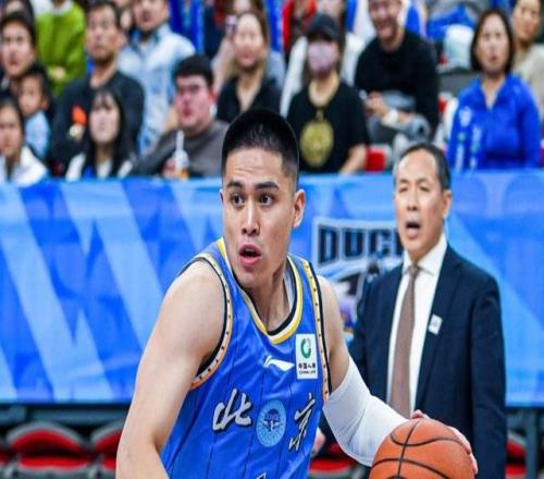 北京首鋼兩連敗，許利民怒斥球員耍大牌，媒體人點(diǎn)名周琦曾凡博