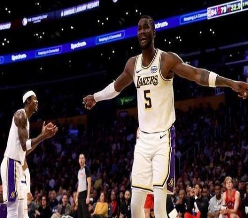 10中10貢獻(xiàn)25+13！艾頓：感謝隊友為我創(chuàng)造輕松得分機(jī)會