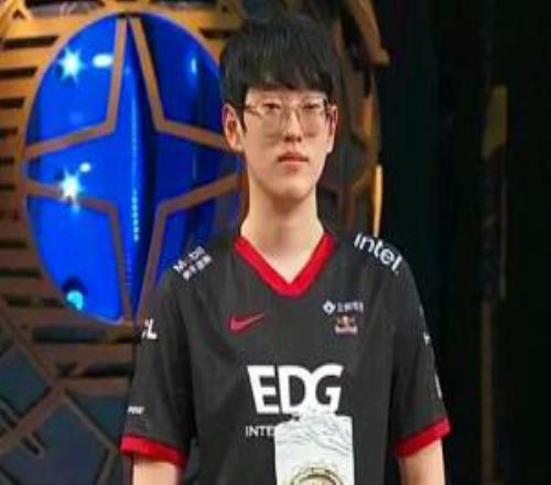 Scout十年LPL生涯成績回顧：三奪LPL冠軍于S11登頂世界之巔