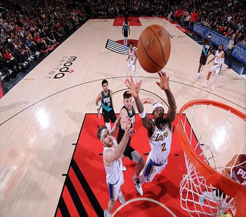 其他人都不防守，湖人鋒線大閘再努力也沒有辦法取得更大的效果