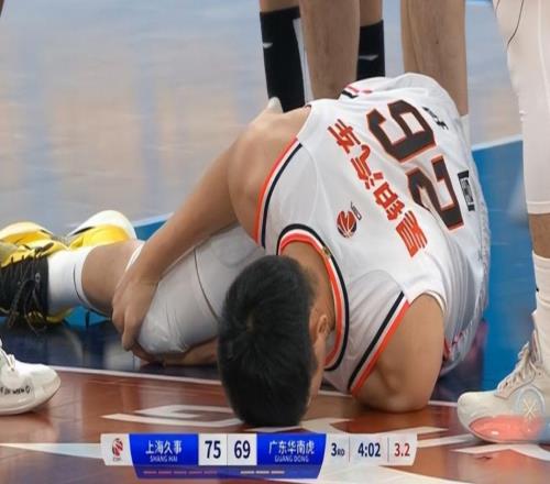 坐擁CBA內(nèi)外線頂級(jí)大小王就能奪冠2問題不解決，北京仍是紙老虎