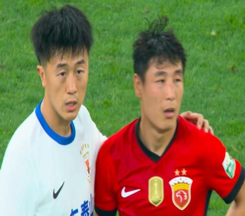 中超3連冠后，海港離隊(duì)首人浮現(xiàn)：被穆斯卡特撤銷報(bào)名！無(wú)緣出場(chǎng)