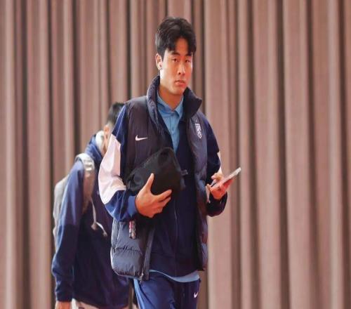 魯能外援中衛(wèi)補強又有新大魚，韓媒確認他已跟泰山聯(lián)系，值得期待