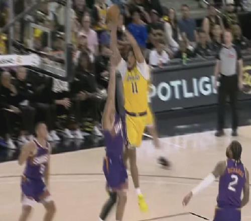 壯成濃眉哥！湖人，爽了！NBA新賽季第一隔扣