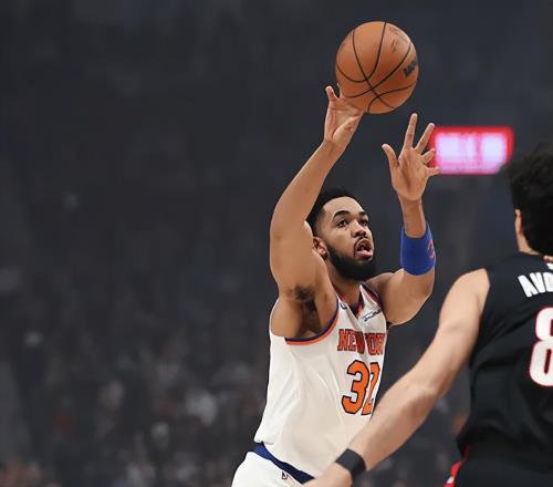 楊瀚森遭棄用！開拓者終結(jié)5連勝，唐斯轟20+11，一戰(zhàn)看清三大事實