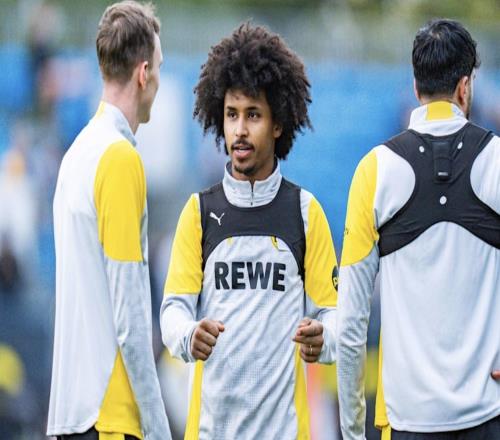 圖片報：多特高層在思考是否應該在今夏提前出售阿德耶米