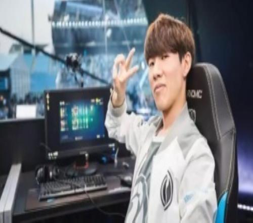 程璐??！韓網(wǎng)粉絲爆料：LPL上單選手疑似休息