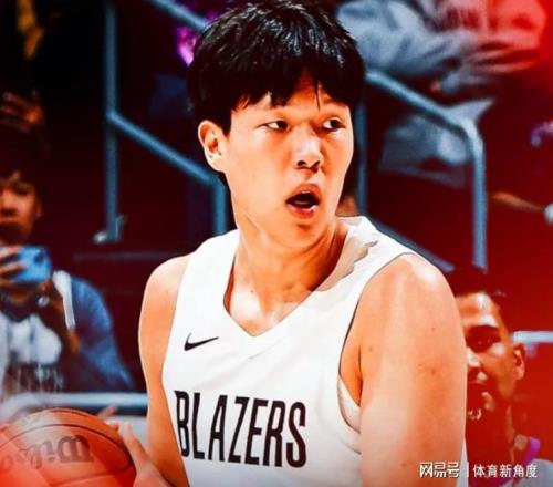 再次下放，楊翰森回歸，教練成最大阻力！NBA生涯或定格為2場(chǎng)