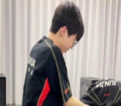 JDG發(fā)布對戰(zhàn)WBG賽前視頻：今天又和大家見面啦！背靠背比賽加油