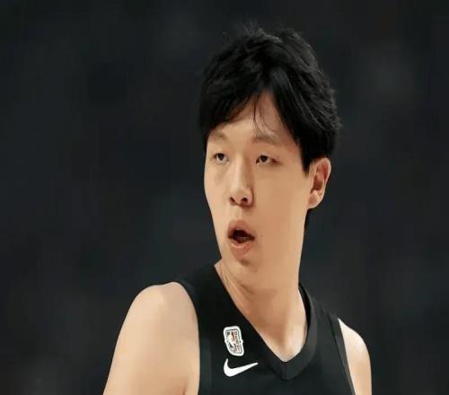 楊瀚森G聯(lián)賽19分！7天6賽疲憊感拉滿！護框+力量蛻變，目標成大洛