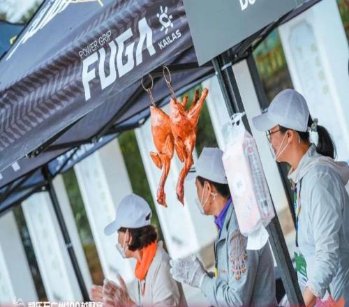 我老板曾經(jīng)承諾過(guò)，跑完一場(chǎng)越野賽就發(fā)1000的獎(jiǎng)金