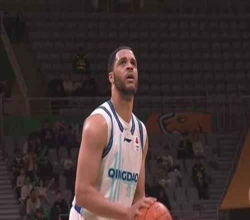 遼籃被黑馬狂虐16分！楊鳴輸?shù)锰锴?，新?投1中堪稱大水貨