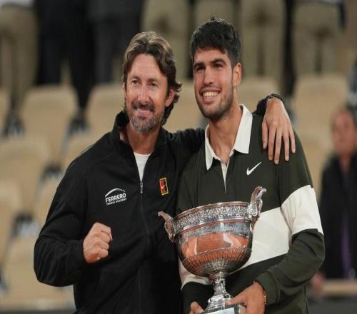 結(jié)束與阿爾卡拉斯七年師徒生涯，費(fèi)雷羅：我們沒能坐下來談?wù)? loading=