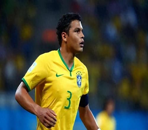 足壇奇景！巴西巨星太自律：41歲重返歐洲豪門(mén)踢球！比主帥大5歲