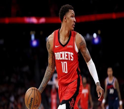 面對弱旅確實是起到了作用，火箭鋒線新星能否保持這樣的水準(zhǔn)呢