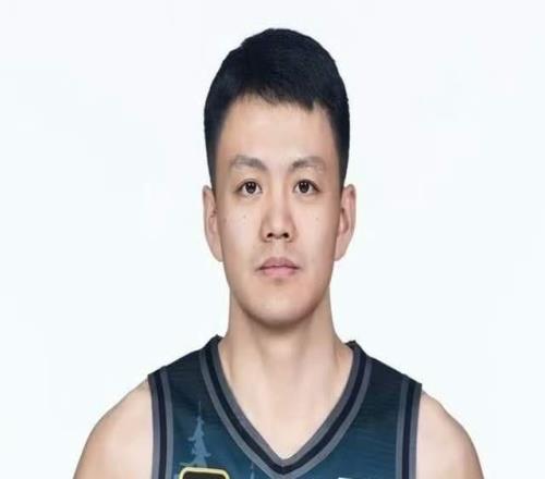 遼寧男籃有望完成2換1交易，獲17+5鋒線，送劉雁宇+射手補(bǔ)強(qiáng)爭(zhēng)冠