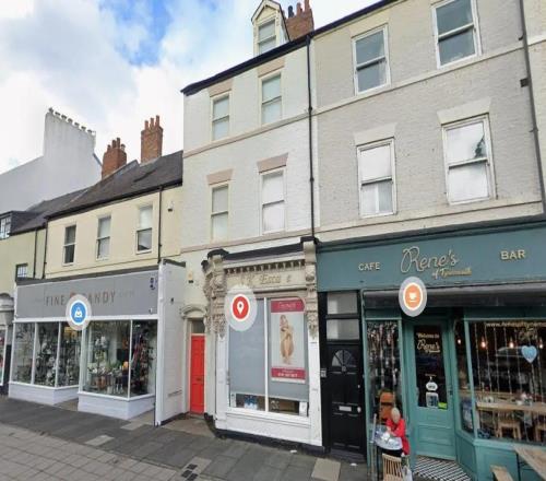 太陽(yáng)報(bào)：卡里克斥資160萬(wàn)英鎊購(gòu)買(mǎi)家鄉(xiāng)附近街道多處房產(chǎn)