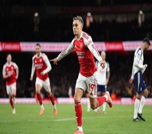 凭“意外之人”暴打热刺6分领跑阿森纳争冠稳了