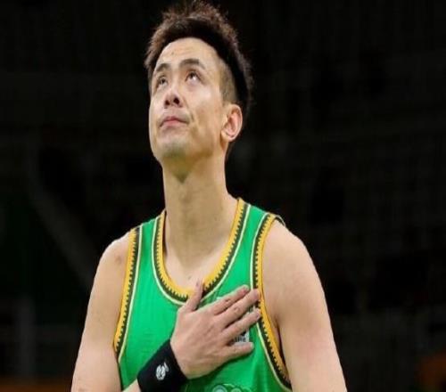 有球迷勸趙繼偉離隊，后者：遼寧是我的根，我想為遼寧拼每一場球