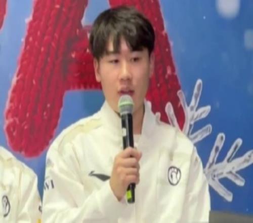 wei談教練語(yǔ)音：對我們隊伍是有幫助的讓我們更冷靜還挺好的