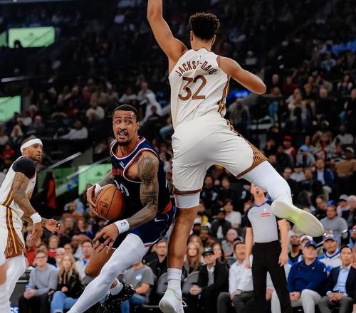 勇士慘敗！科爾遭驅(qū)逐，庫里6犯離場，倫納德24+12，哈登因傷缺戰(zhàn)