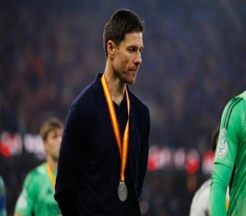 西媒評(píng)換帥：阿隆索下課早已注定阿韋洛亞被看好