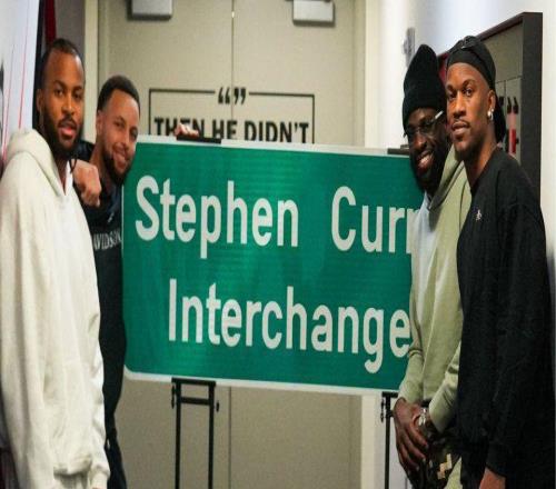 庫里獲專屬榮譽(yù)！擁有自己名字命名立交樞紐調(diào)侃想把路牌偷回家