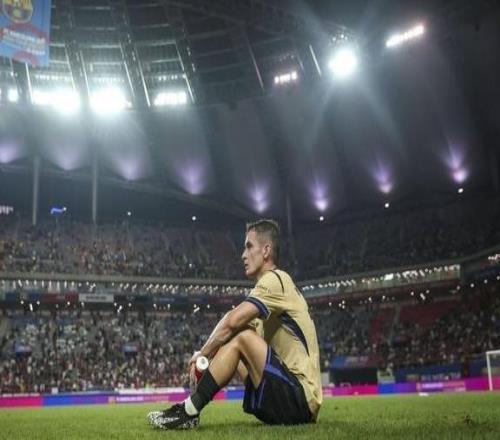 每體：巴薩計(jì)劃與卡薩多漲薪續(xù)約，雙方不久后將進(jìn)行談判