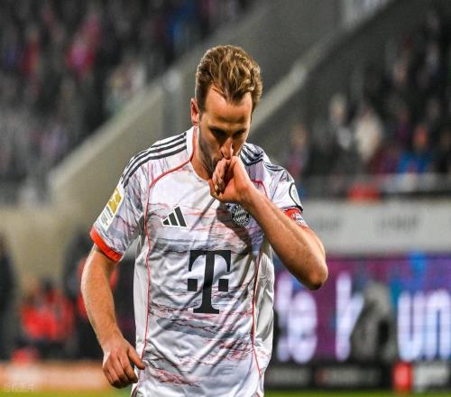 德甲最新積分戰(zhàn)報(bào)凱恩創(chuàng)紀(jì)錄拜仁大勝領(lǐng)先多特9分奪半程冠軍