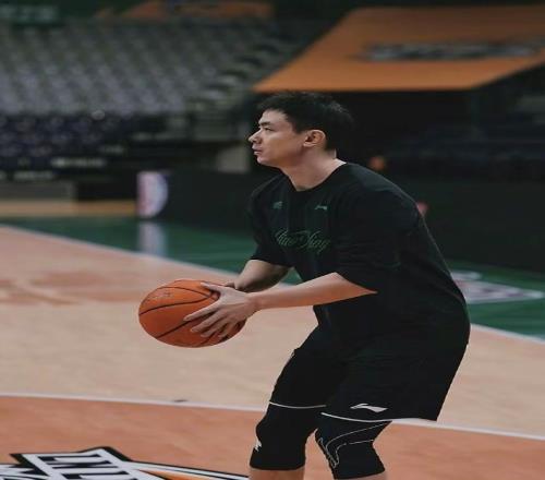 CBA全明星首周結(jié)果出爐趙睿榮膺北區(qū)票王