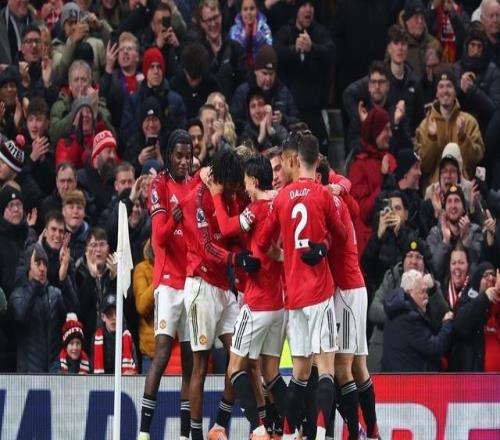 自1979年以來，曼聯(lián)在節(jié)禮日18勝3平保持不敗