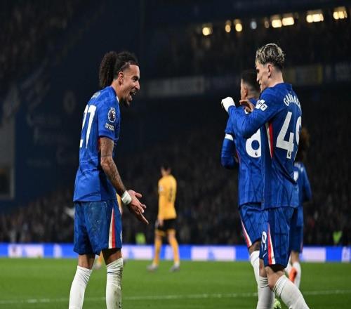 終于來(lái)了，切爾西后衛(wèi)古斯托斬獲職業(yè)生涯一線隊(duì)首球