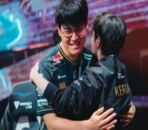 Doran：對于續(xù)約暫未決定Gumayusi：會以去年續(xù)約一年時的心態(tài)參加轉(zhuǎn)會期