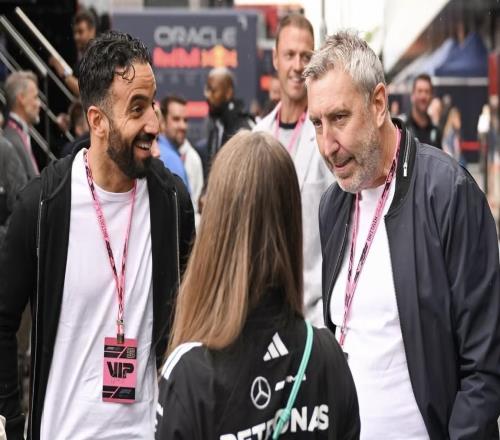 衛(wèi)報(bào)：在曼聯(lián)教練就像外賣員，飯不是他做的但涼了要他負(fù)責(zé)