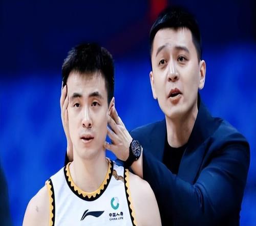 趙繼偉最懂楊鳴！CBA表揚+登上遼視春晚，他值得所有的尊重和掌聲