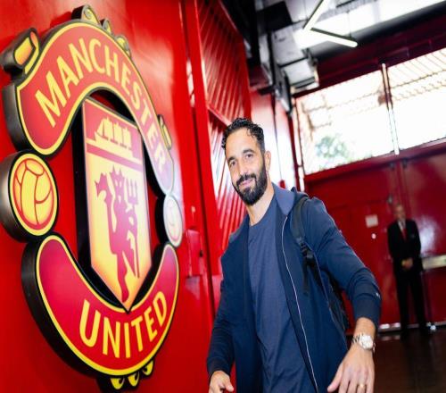 4400萬鎊搶人！曼聯(lián)冬窗瞄準(zhǔn)狼隊(duì)中場(chǎng)核心