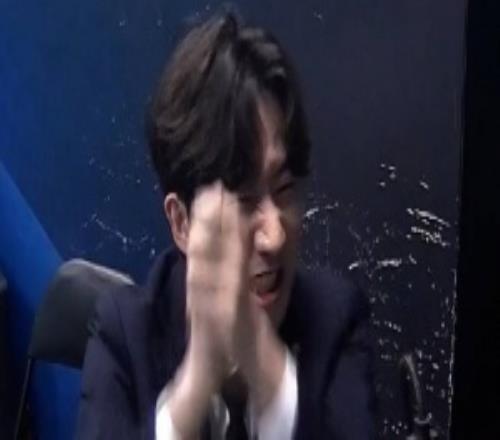 永不加班BUFF更勝一籌！iG成為第三賽段唯一“40”橫掃WE的隊(duì)伍