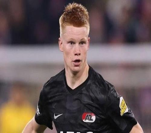 TA：曼聯(lián)也有意引進(jìn)19歲新星斯密特，面對皇馬等多隊競爭