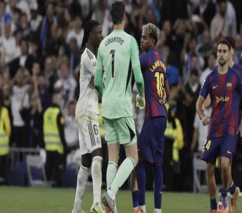 馬卡：皇馬2025年以零冠黯然收官，是一個(gè)充滿動蕩的體育賽季