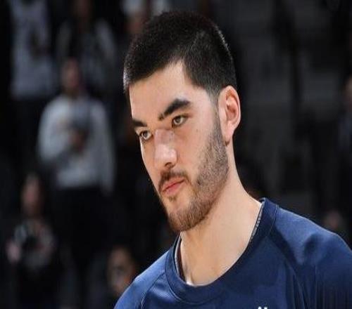 灰熊官方：中鋒扎克埃迪因左腳踝傷勢(shì)將再缺席六周