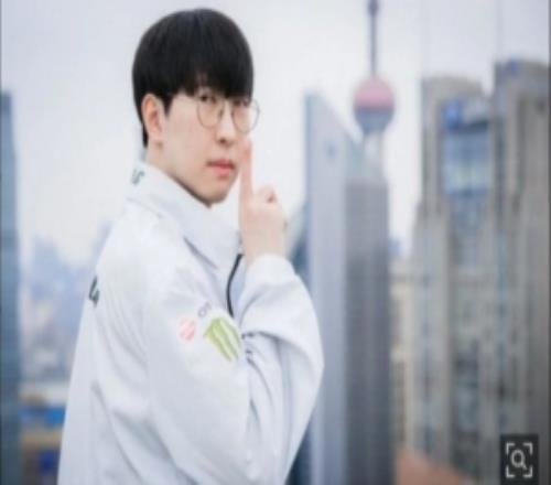 韓網(wǎng)熱議Duro合同至2027年：可能是Ruler規(guī)劃退役前最后一任輔助