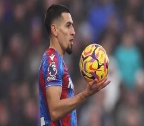 世體：巴薩有意簽下穆尼奧斯，他是一名巴薩球迷