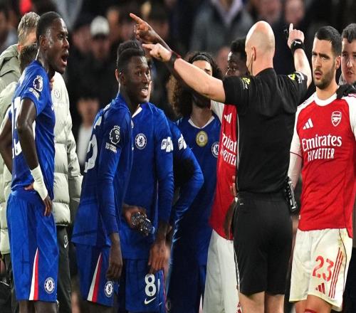 切爾西英超對(duì)陣阿森納已有7人染紅，僅次于對(duì)陣?yán)锲? loading=