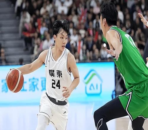 遼寧無緣決賽采訪！楊鳴回應趙繼偉傷勢，再談遼粵對決展傷感話題